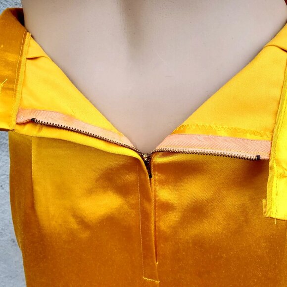 Vintage Yellow Yellow Satin Wiggle Pencil Skirt Size S 50s Metal Zipper - Picture 7 of 11
